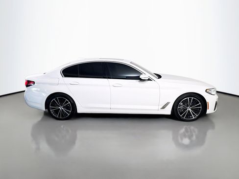 Used 2021 BMW 530i w/ Premium Package image 11