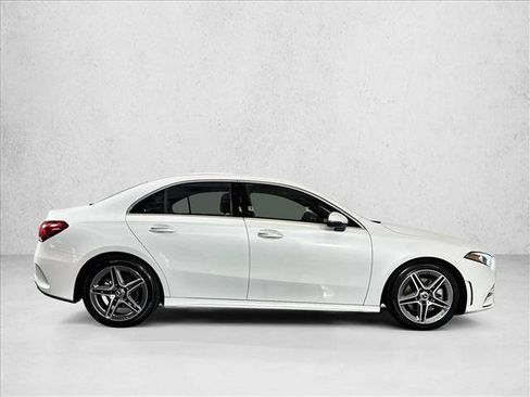 Used 2022 Mercedes-Benz A 220 image 4