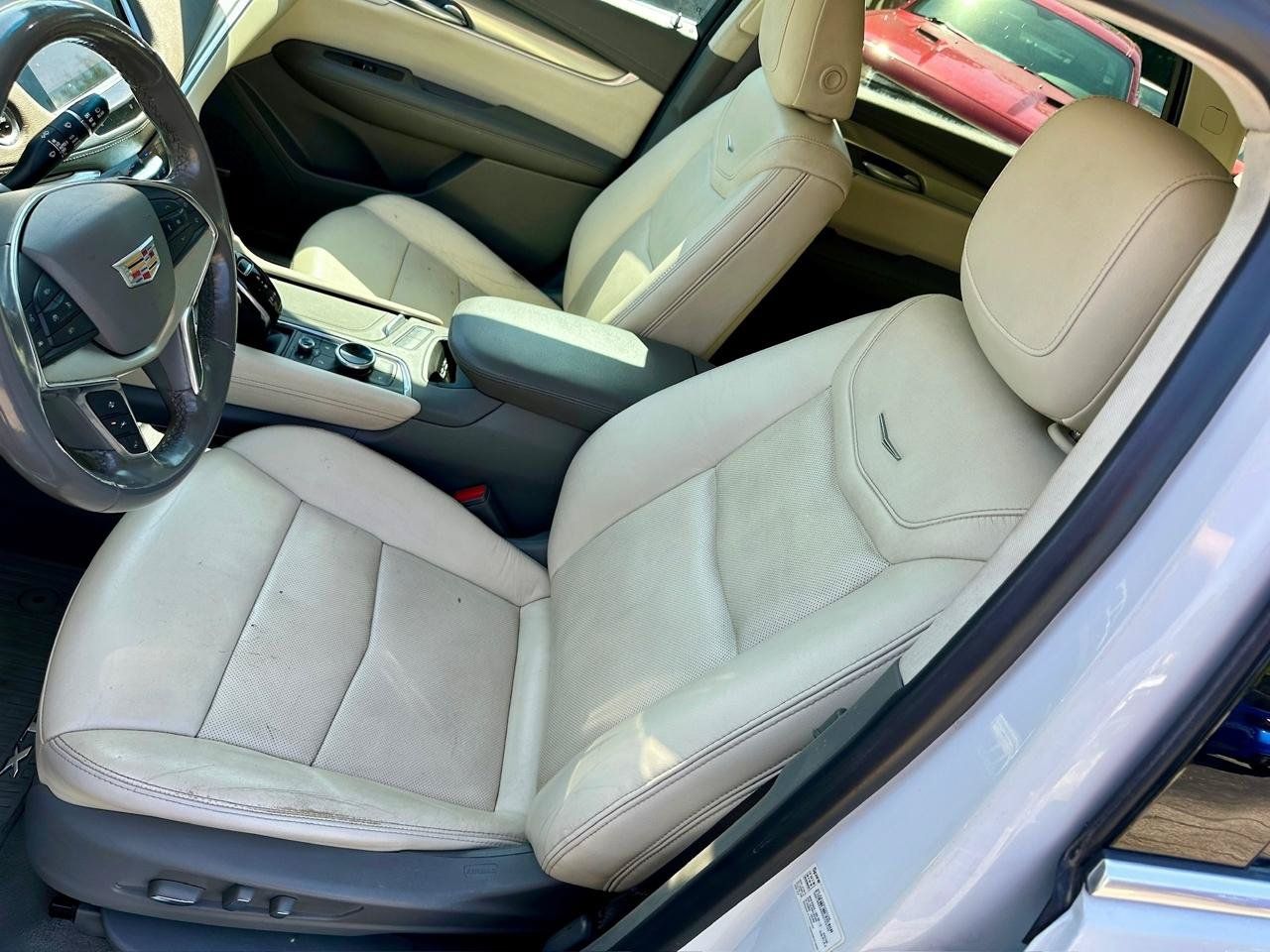 Used 2021 Cadillac XT5 Premium Luxury FWD image 22