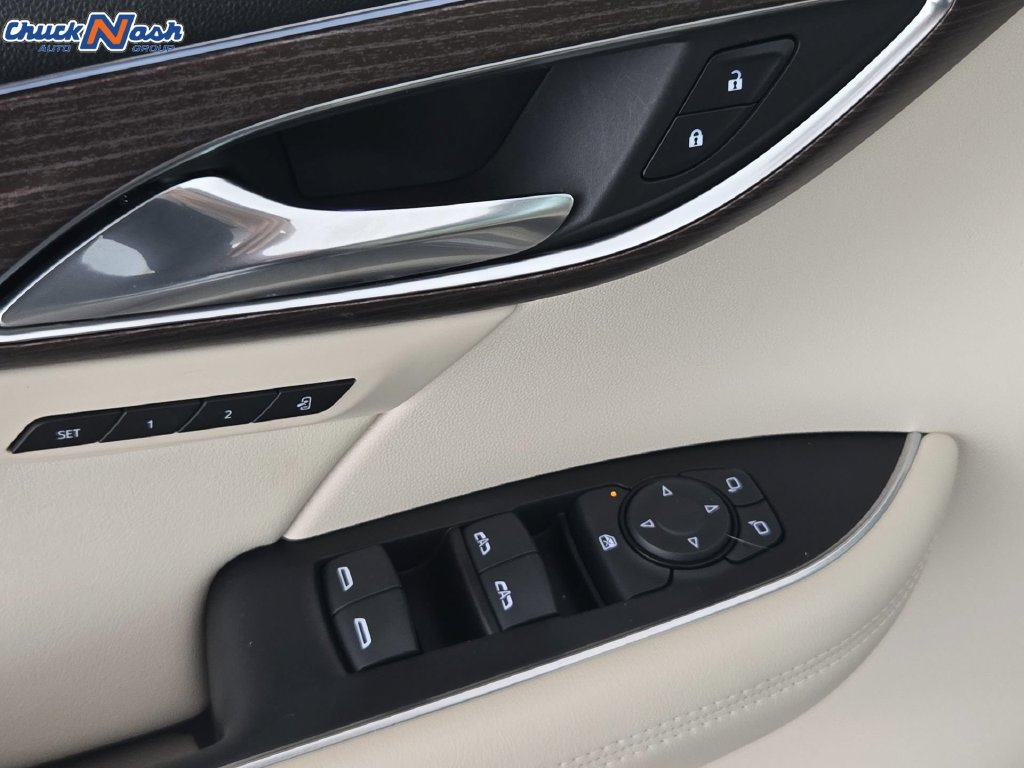 Used 2021 Buick Envision Avenir w/ Technology Package II FWD image 29