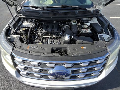 Used 2016 Ford Explorer FWD image 27