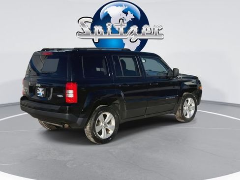Used 2014 Jeep Patriot Latitude image 9