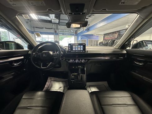 Used 2024 Honda CR-V EX-L image 2