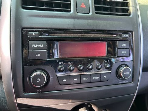 Used 2017 Nissan Versa SV FWD image 23