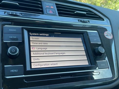 Used 2024 Volkswagen Tiguan S image 21