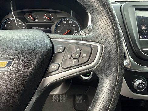 Used 2022 Chevrolet Equinox LS image 16