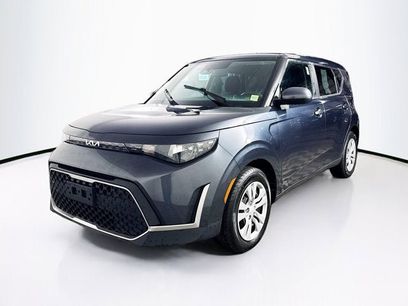 Used 2023 Kia Soul LX