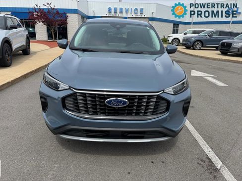 Used 2023 Ford Escape Active w/ Tech Pack #2 AWD/4WD image 2