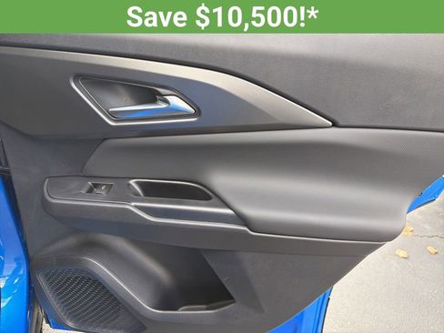 New 2026 Chevrolet Equinox EV LT image 32