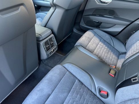 New 2026 Audi S e-tron GT Prestige image 9