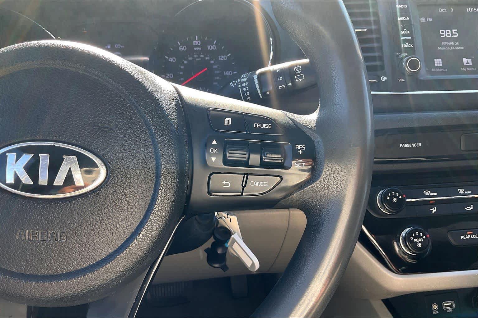 Used 2021 Kia Sedona LX FWD image 24