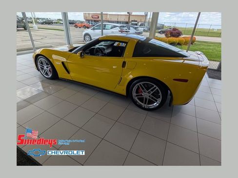 Used 2006 Chevrolet Corvette Z06 w/ Preferred Equipment Group RWD image 1