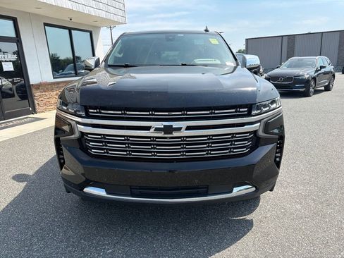 Used 2021 Chevrolet Suburban Premier w/ Premium Package AWD/4WD image 10