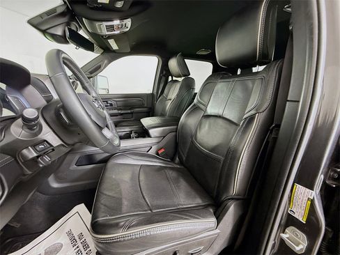 Used 2023 RAM 3500 Limited image 11