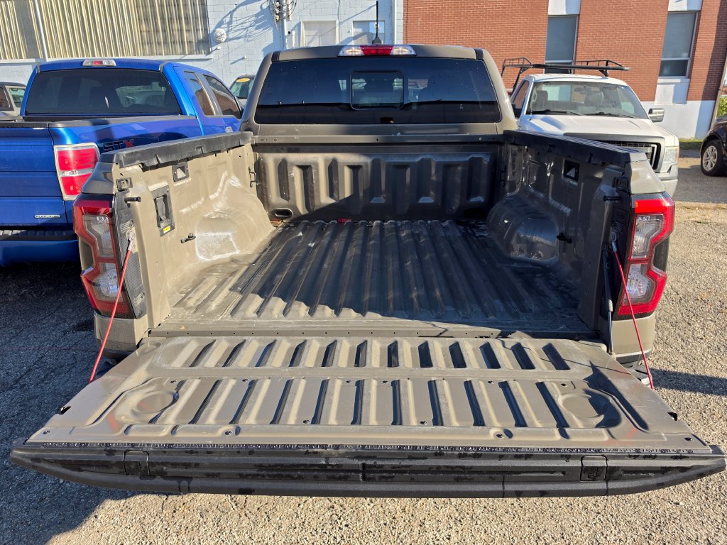 Used 2025 Ford Ranger XLT w/ Equipment Group 301A High AWD/4WD image 8