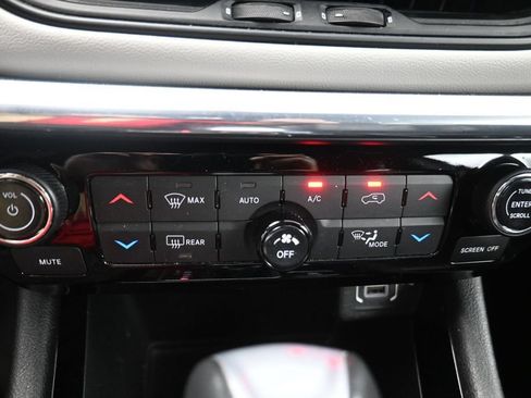 Used 2024 Jeep Compass Limited AWD/4WD image 10