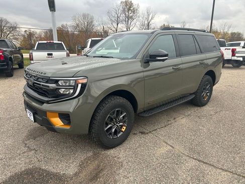 New 2025 Ford Expedition Tremor image 3