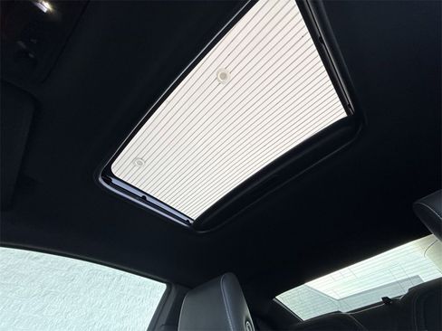 Certified 2022 Chevrolet Camaro SS image 18