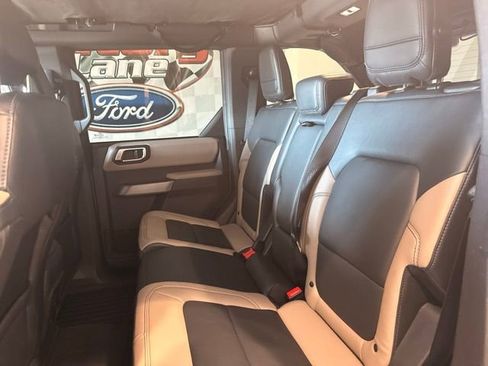 Used 2023 Ford Bronco Wildtrak AWD/4WD image 17