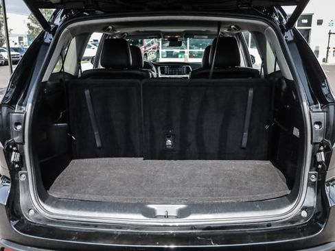 Used 2019 Toyota Highlander XLE AWD/4WD image 62