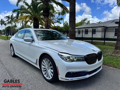 Used 2016 BMW 740i RWD image 4