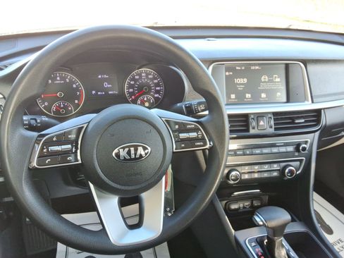 Used 2020 Kia Optima LX FWD image 12