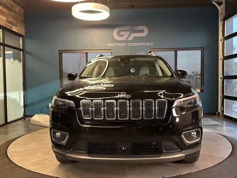 Used 2020 Jeep Cherokee Limited w/ Technology Group AWD/4WD image 8