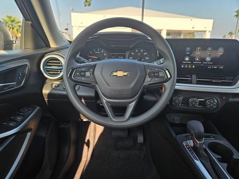 New 2026 Chevrolet Trax LS image 12