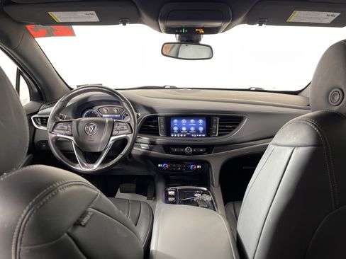 Used 2023 Buick Enclave Essence image 14
