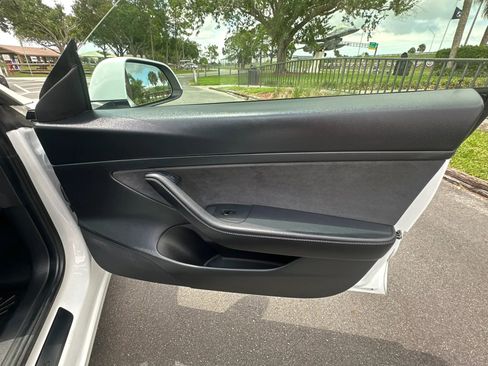 Used 2021 Tesla Model 3 Standard Range Plus RWD image 22