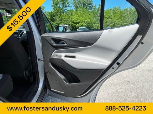 Used 2019 Chevrolet Equinox LS FWD image 18