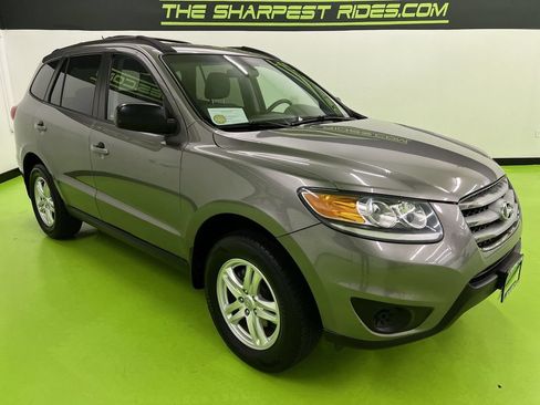 Used 2012 Hyundai Santa Fe GLS AWD/4WD image 2