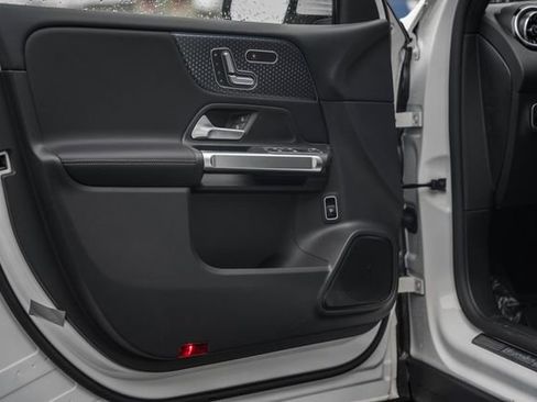 New 2026 Mercedes-Benz GLB 250 4MATIC image 35