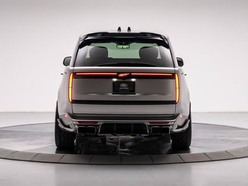 Used 2026 Land Rover Range Rover Long Wheelbase Autobiography AWD/4WD image 5