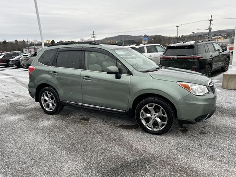 Used 2015 Subaru Forester 2.5i Touring w/ Eyesight & Navigation System image 4