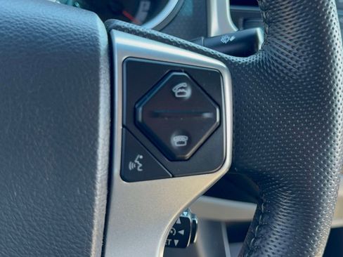 Used 2015 Toyota Tacoma PreRunner w/ SR5 Package RWD image 15