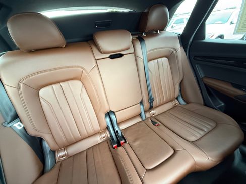 Used 2019 Audi Q5 2.0T Premium Plus AWD/4WD image 18