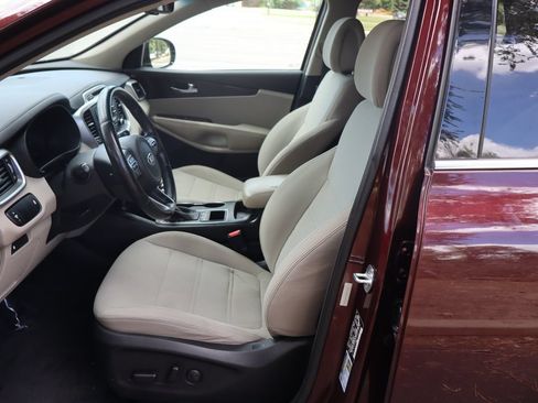Used 2016 Kia Sorento LX w/ LX Convenience Package AWD/4WD image 19