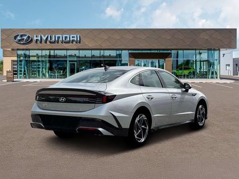 New 2026 Hyundai Sonata SEL FWD image 7