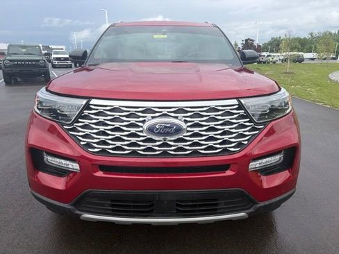 Used 2022 Ford Explorer Platinum w/ Equipment Group 601A AWD/4WD image 3