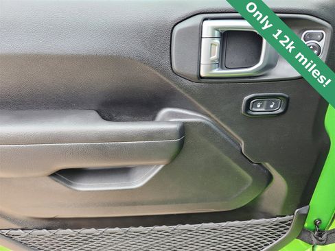 Used 2025 Jeep Gladiator Sport image 23