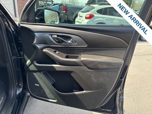 Used 2020 Chevrolet Traverse Premier image 10