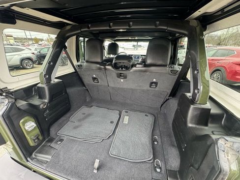Used 2021 Jeep Wrangler Unlimited Sahara image 31