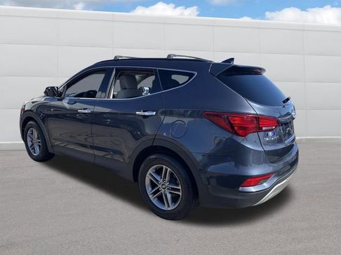 Used 2017 Hyundai Santa Fe Sport image 3