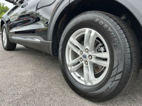 Used 2020 Ford Explorer XLT w/ Equipment Group 202A RWD image 10