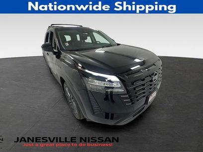 New 2026 Nissan Pathfinder SL w/ SL Premium Package