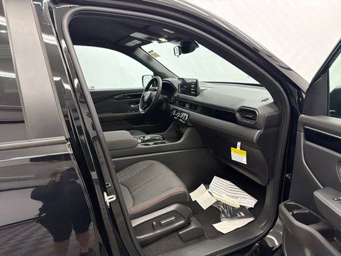 New 2026 Honda Pilot Sport image 14