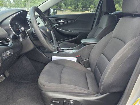 Certified 2022 Chevrolet Malibu LT FWD image 20