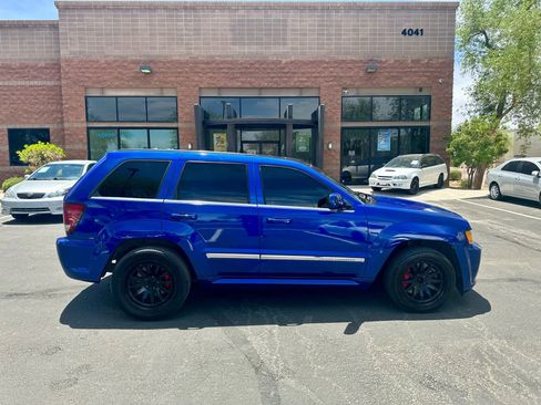 Used 2006 Jeep Grand Cherokee SRT8 w/ SRT Option Group I image 5