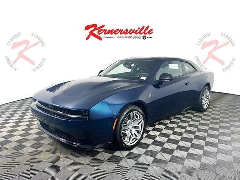 New 2026 Dodge Charger Daytona Scat Pack image 3